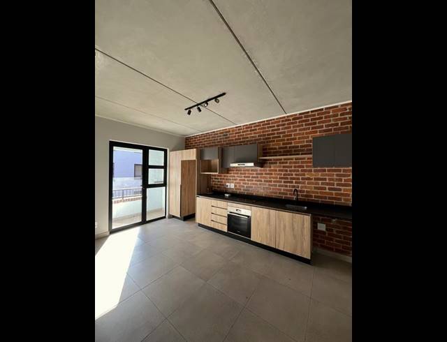 1 BEDROOM PROPERTY TO RENT IN LYNNWOOD GLEN